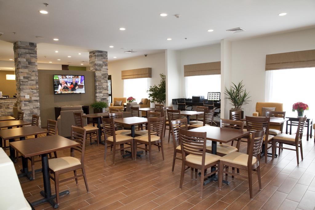 Sleep Inn & Suites Belmont - St. Clairsville Екстер'єр фото