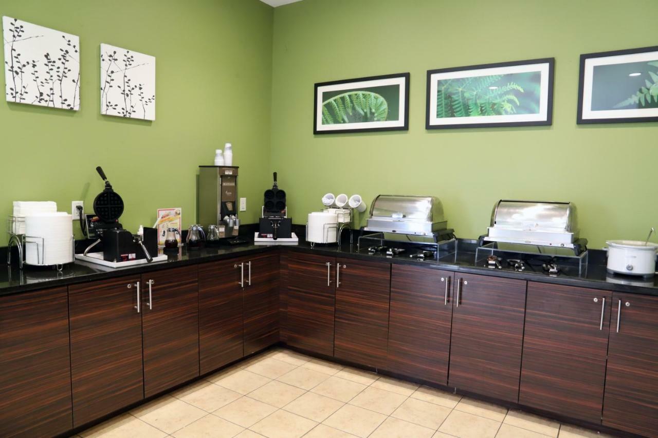Sleep Inn & Suites Belmont - St. Clairsville Екстер'єр фото